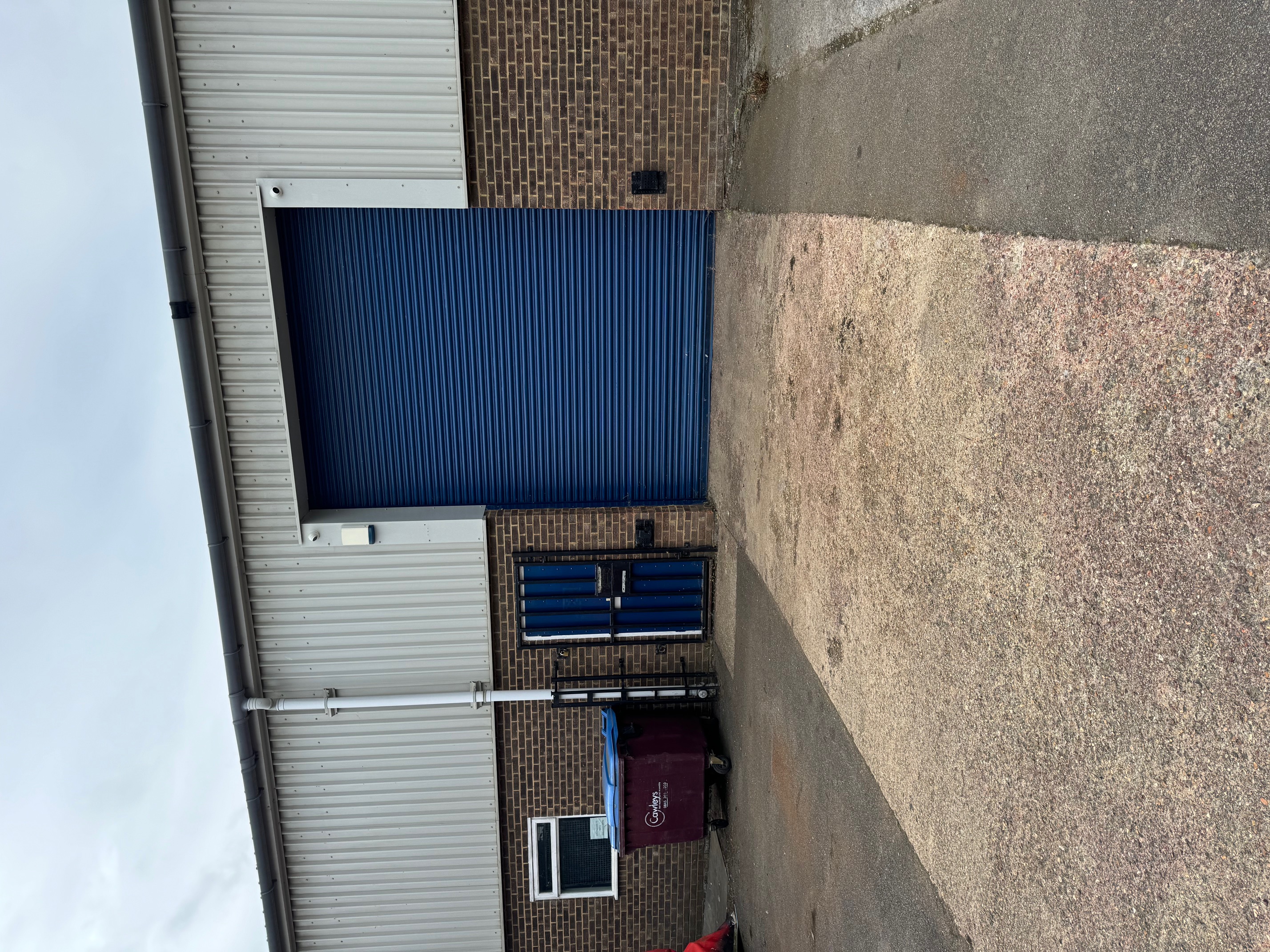 Storage in Kettering - photo 2
